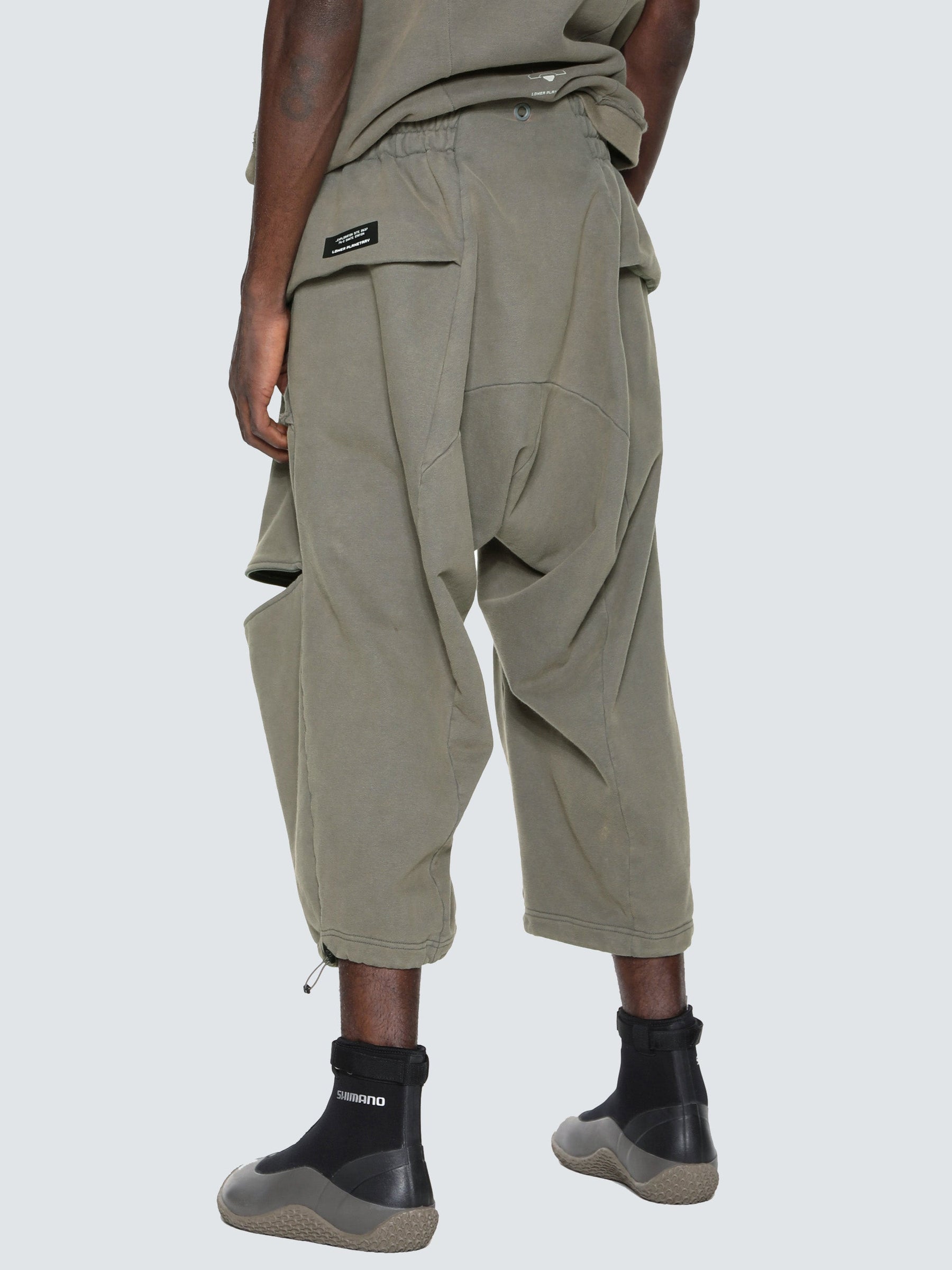 knee opening lounge pants