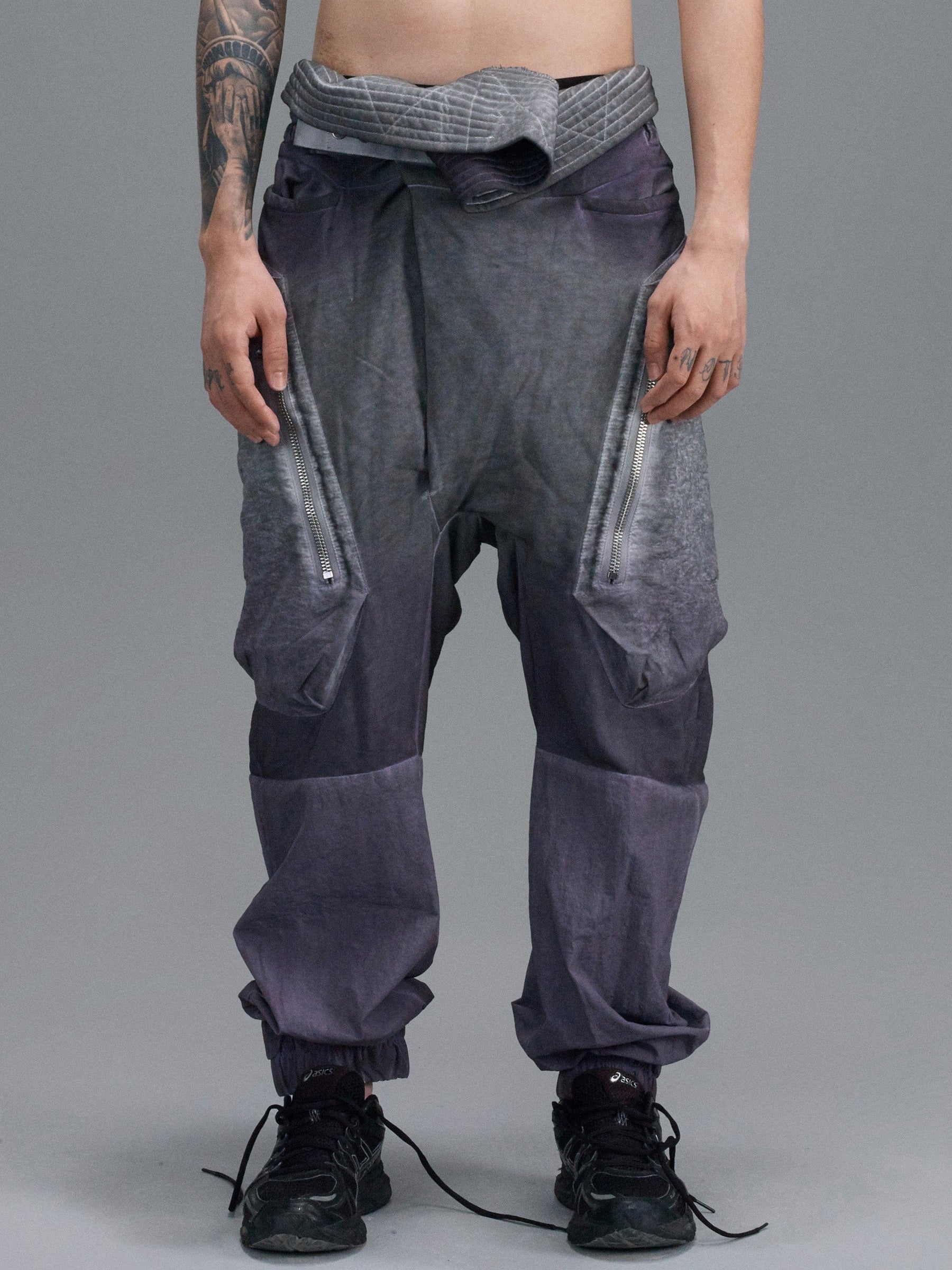 WB LEG PATCHED GEO POCKET LOUNGE PANTS / NIGHTSHADE