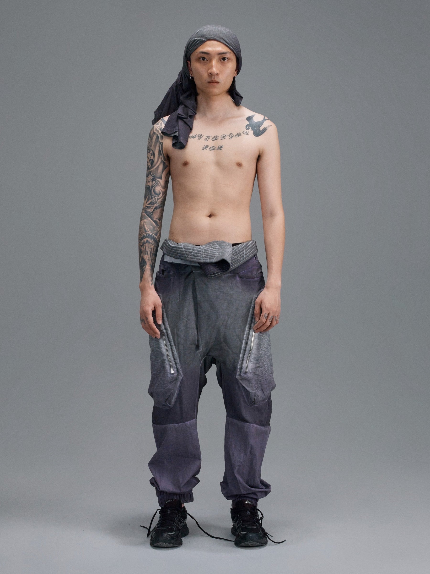 WB LEG PATCHED GEO POCKET LOUNGE PANTS / NIGHTSHADE