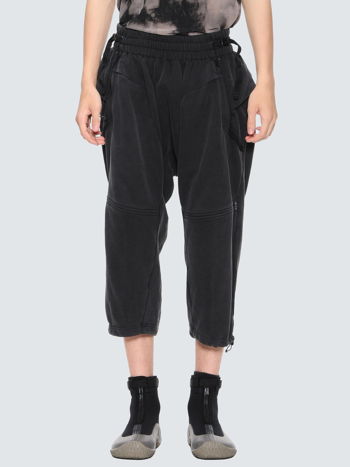 knee opening lounge pants