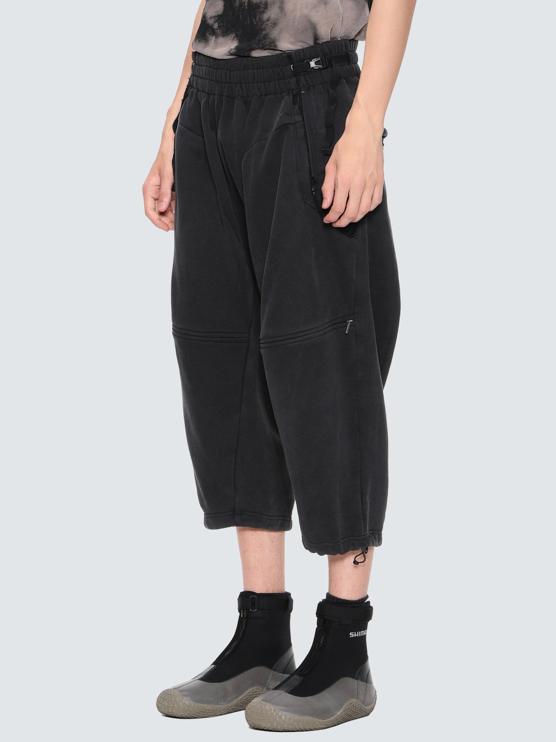 knee opening lounge pants