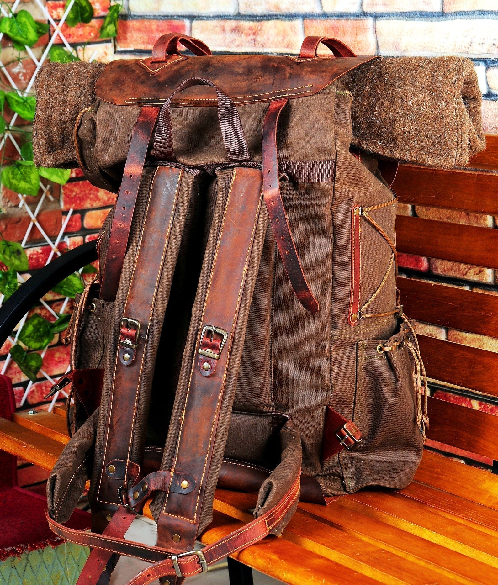 Bushcraft Backpack with Axe Hol Leather Waxed Canvas Backpack